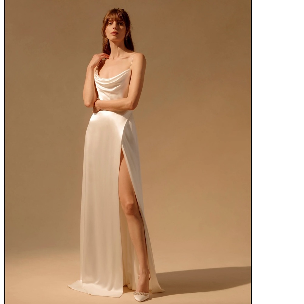 Markarian Wedding Dress